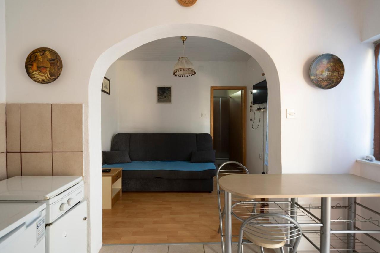 Studio Apartman Ema 2 Gornji Karin Ngoại thất bức ảnh