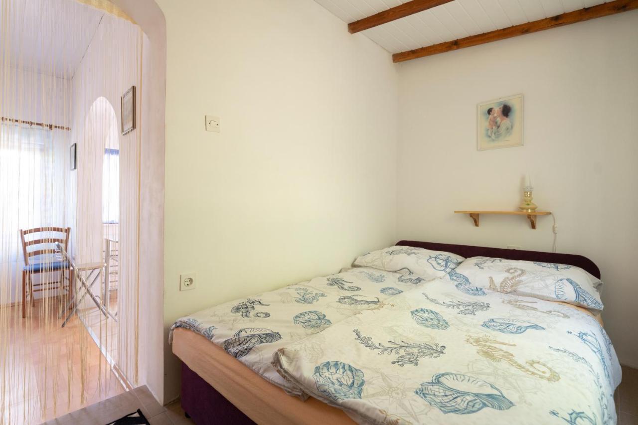 Studio Apartman Ema 2 Gornji Karin Ngoại thất bức ảnh