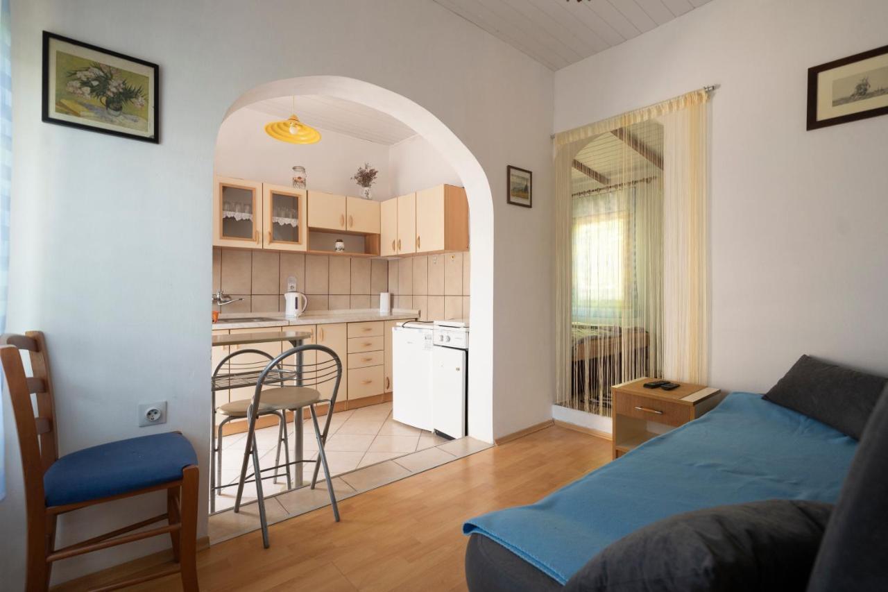 Studio Apartman Ema 2 Gornji Karin Ngoại thất bức ảnh